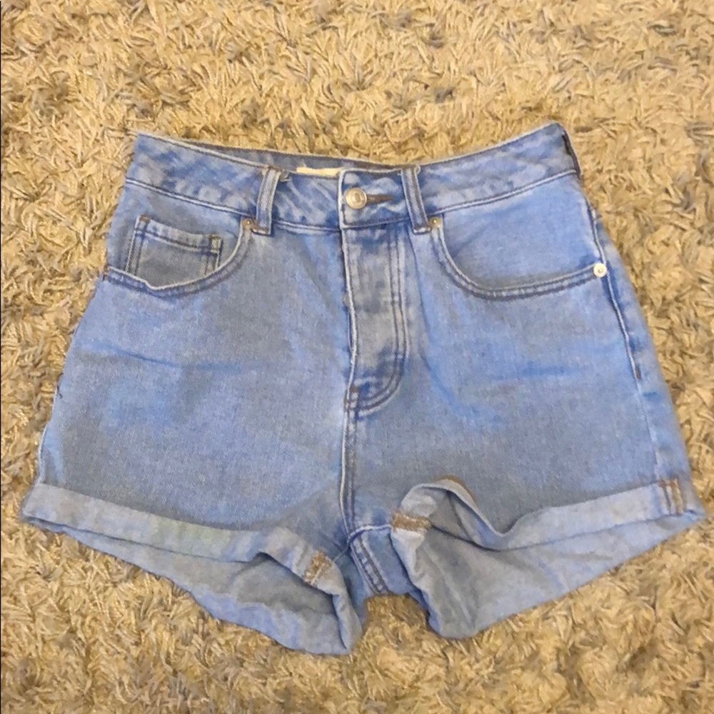 Brandy Melville high waisted shorts